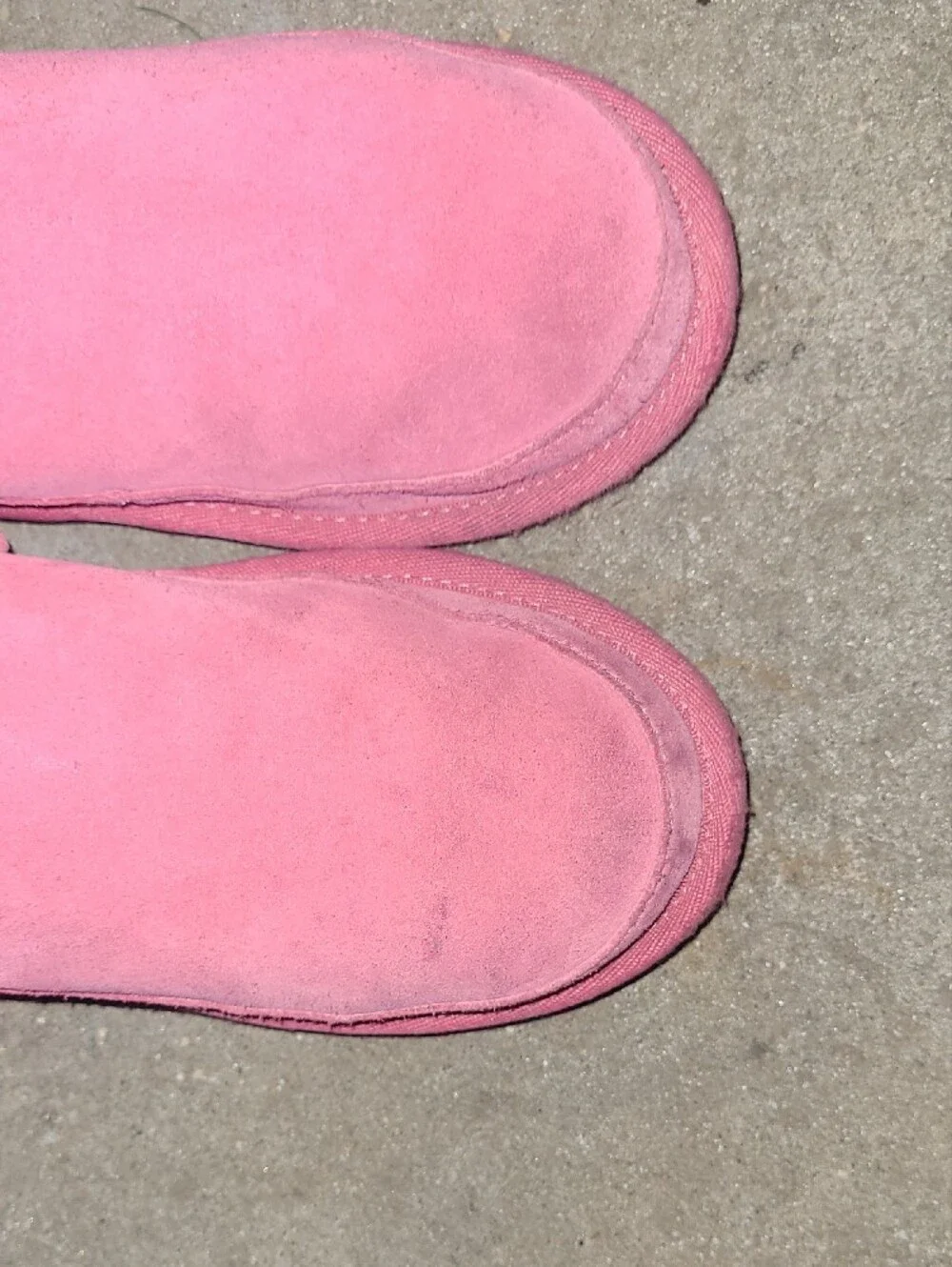 UGG Kids Pink Suede Slingback Clogs with Adjustable Strap Size 3